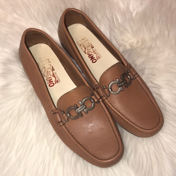 ferragamo womens driving shoes